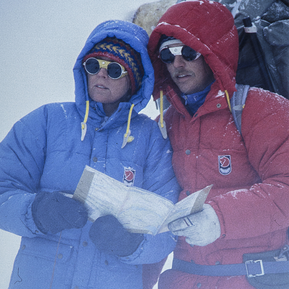 The original Expedition Down Jacket was blue with yellow hood strings. Åke Nordin.